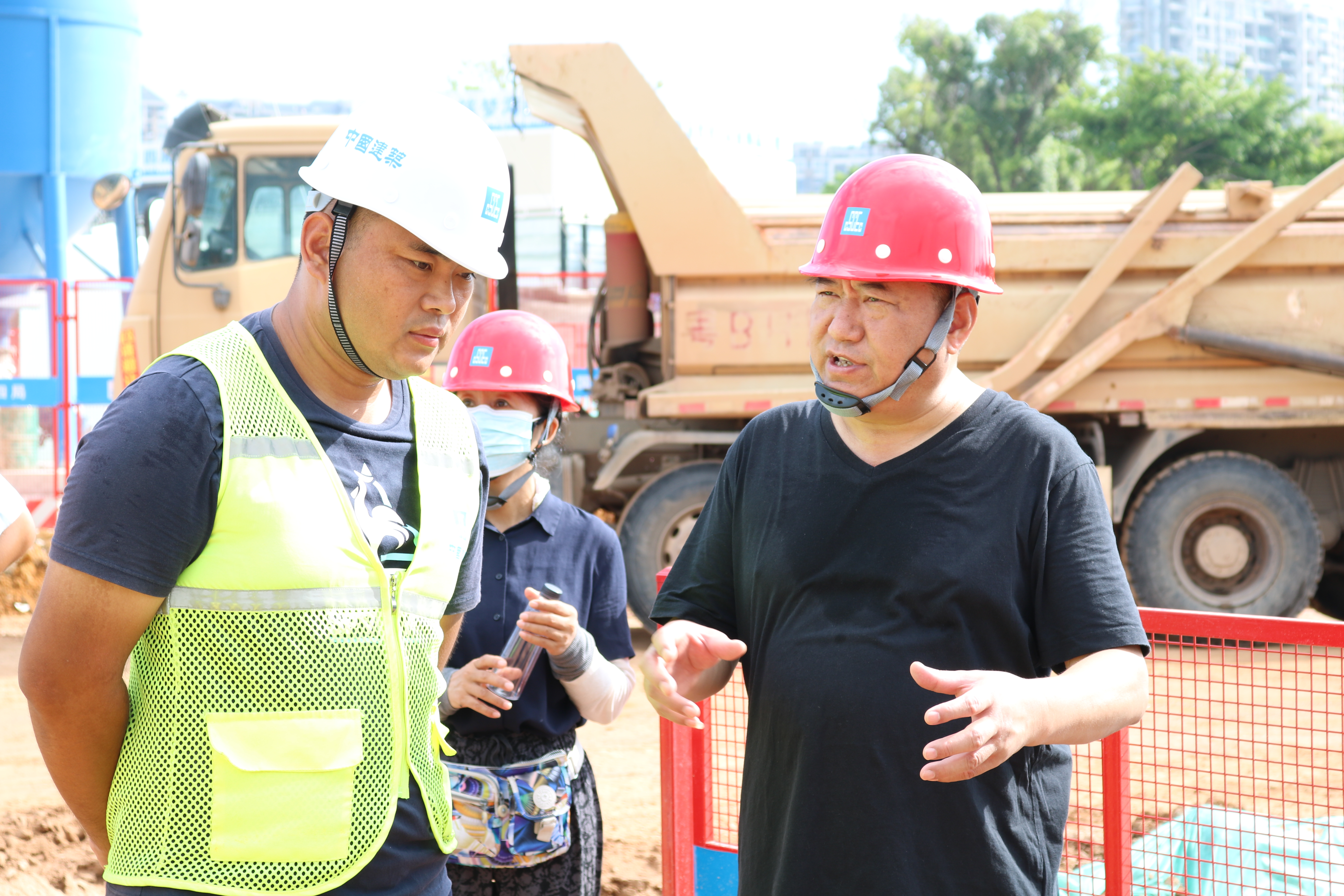 局党委常委,副总经理王国祥到深圳国际交流中心项目检查指导工作